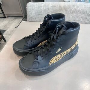 Puma Black Sneakers with Leopard Print sz 8 women